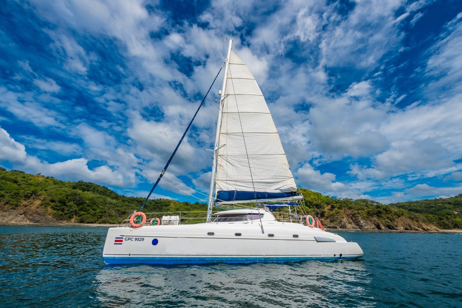Costa Rican Tours; charter; sailboat